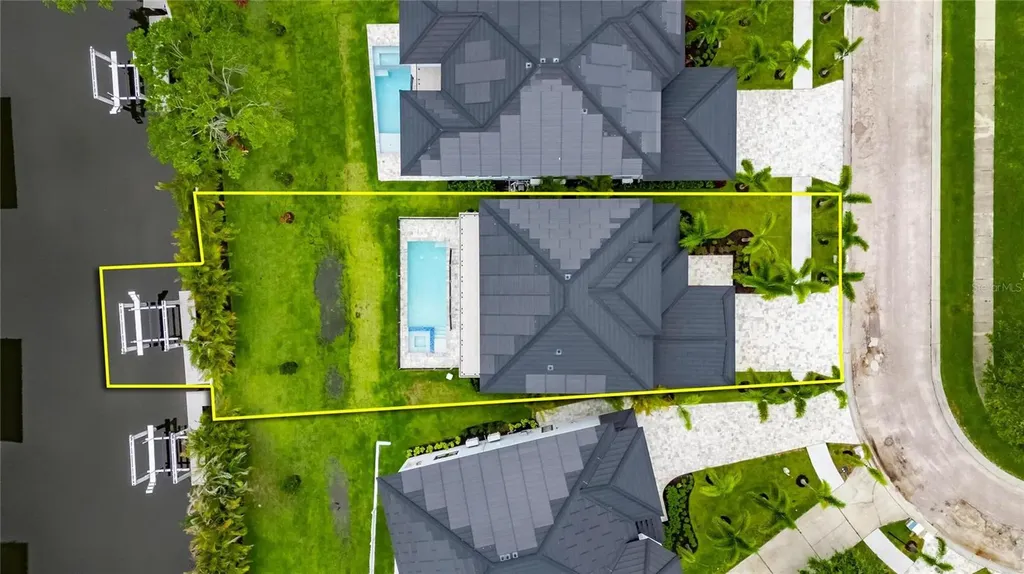 6528 Simone Shores Circle Apollo Beach FL 33572