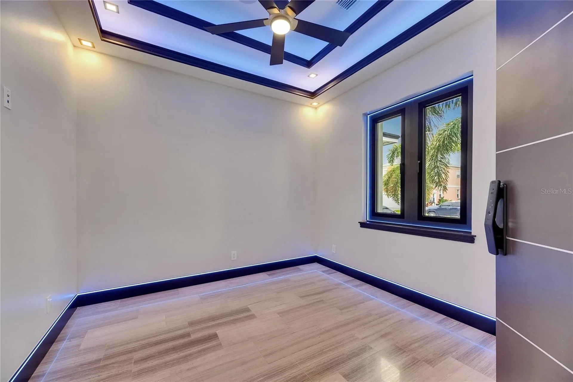 6528 Simone Shores Circle Apollo Beach FL 33572