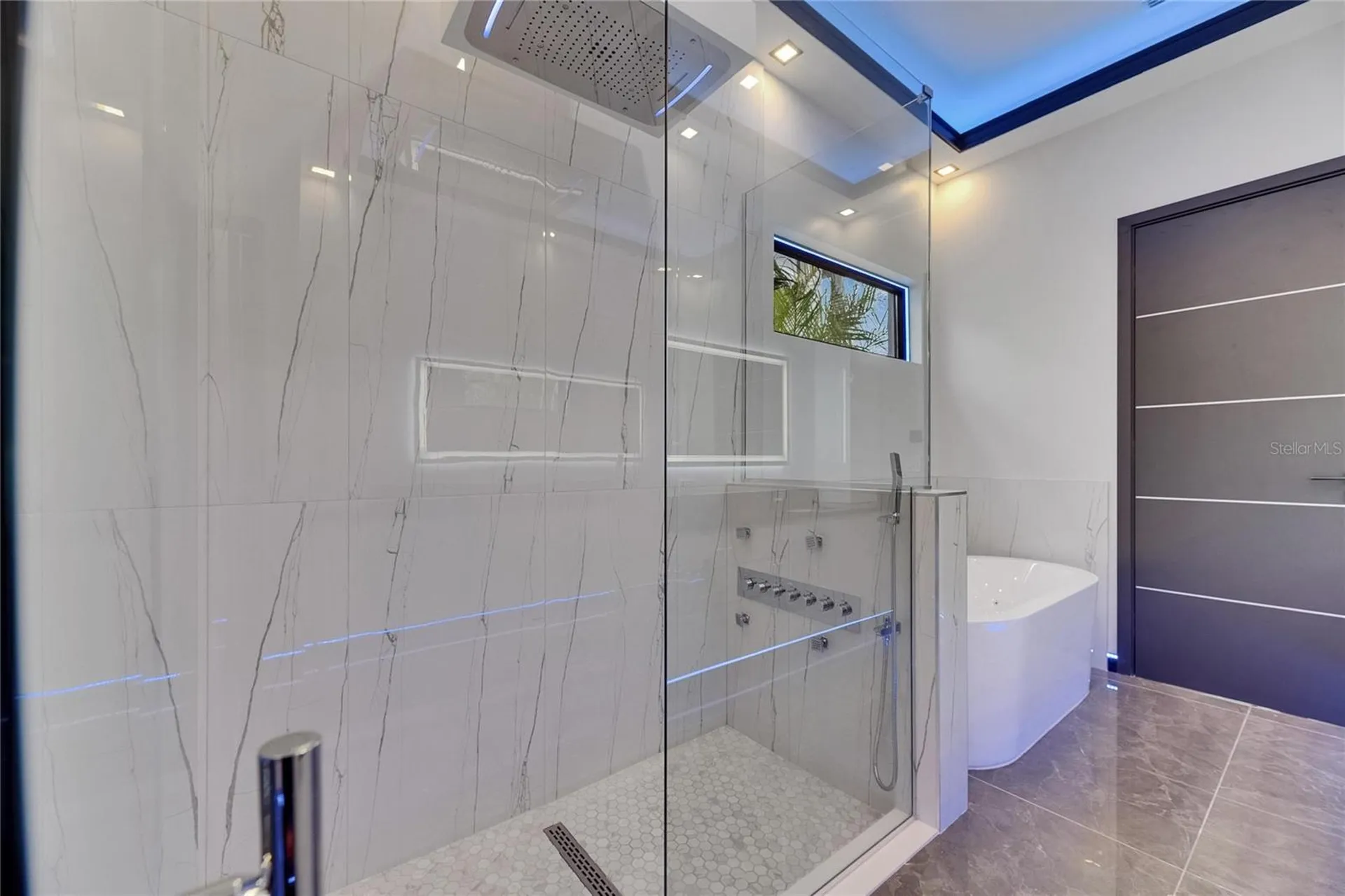 6528 Simone Shores Circle Apollo Beach FL 33572