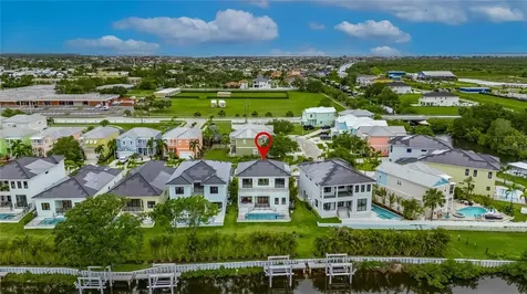 6528 Simone Shores Circle Apollo Beach FL 33572