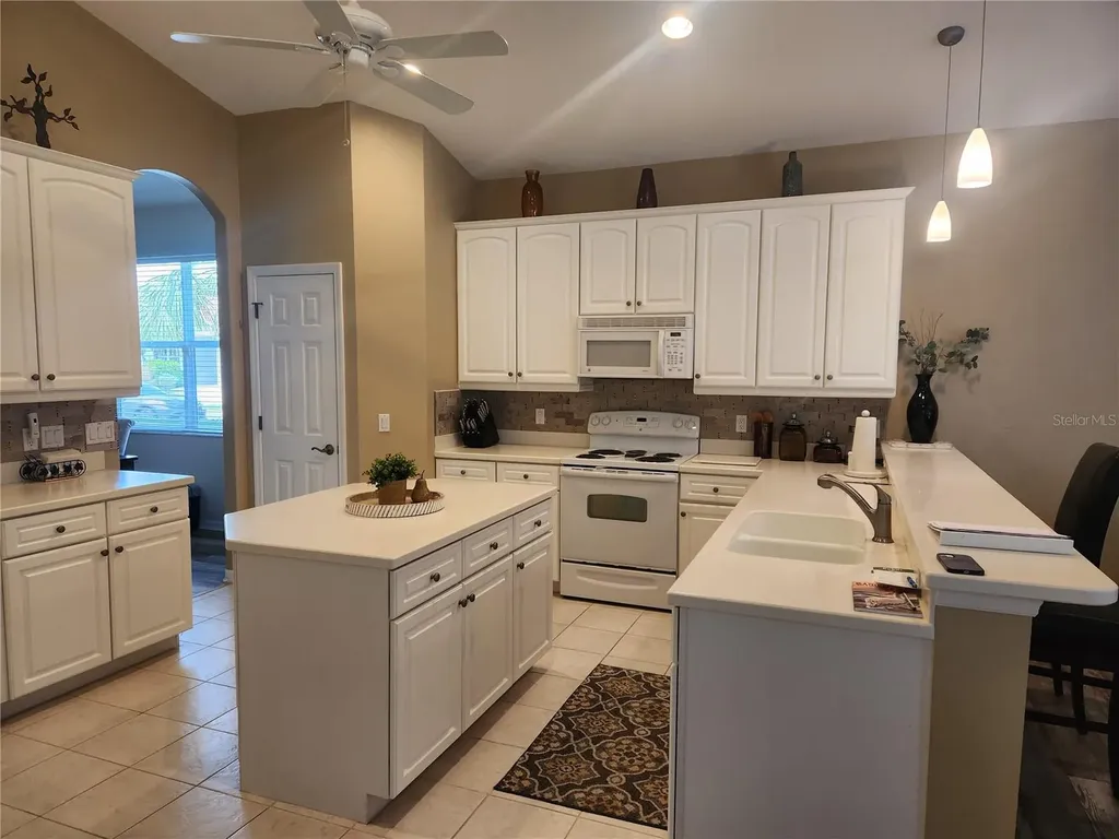 6496 Rookery Circle Bradenton FL 34203