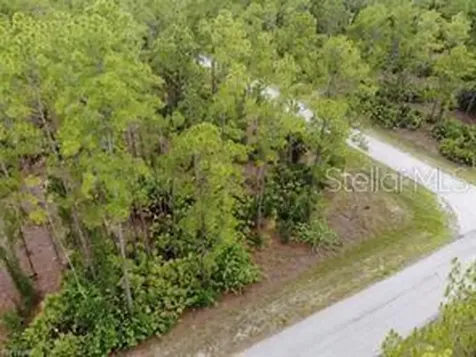 3100 E 22nd Street Alva FL 33920