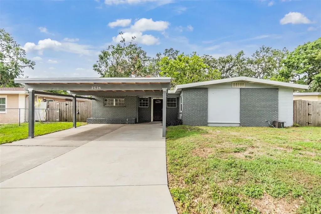 2526 W Jean Street Tampa FL 33614