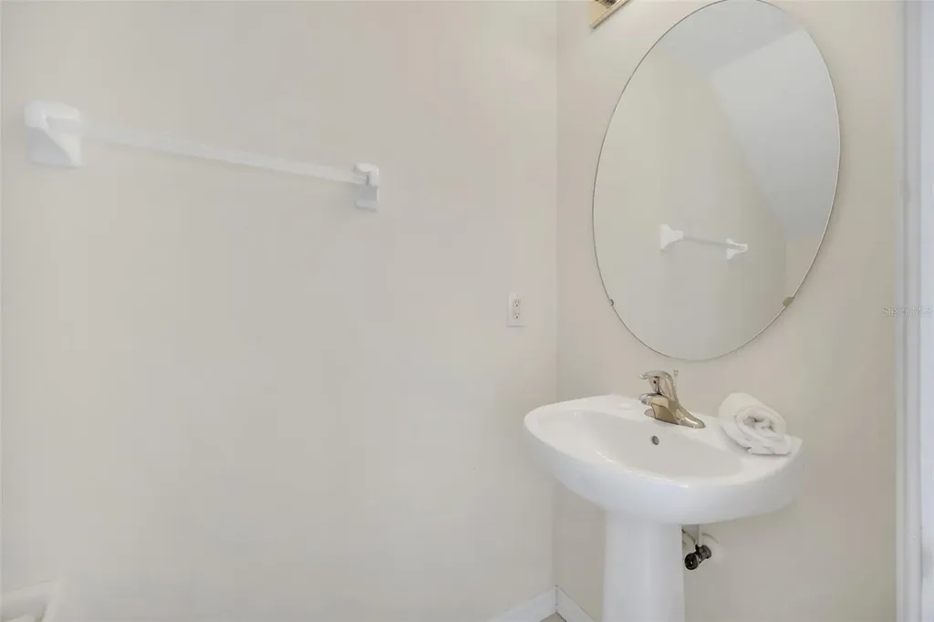 8622 La Isla Drive Kissimmee FL 34747