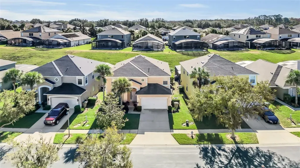 8622 La Isla Drive Kissimmee FL 34747