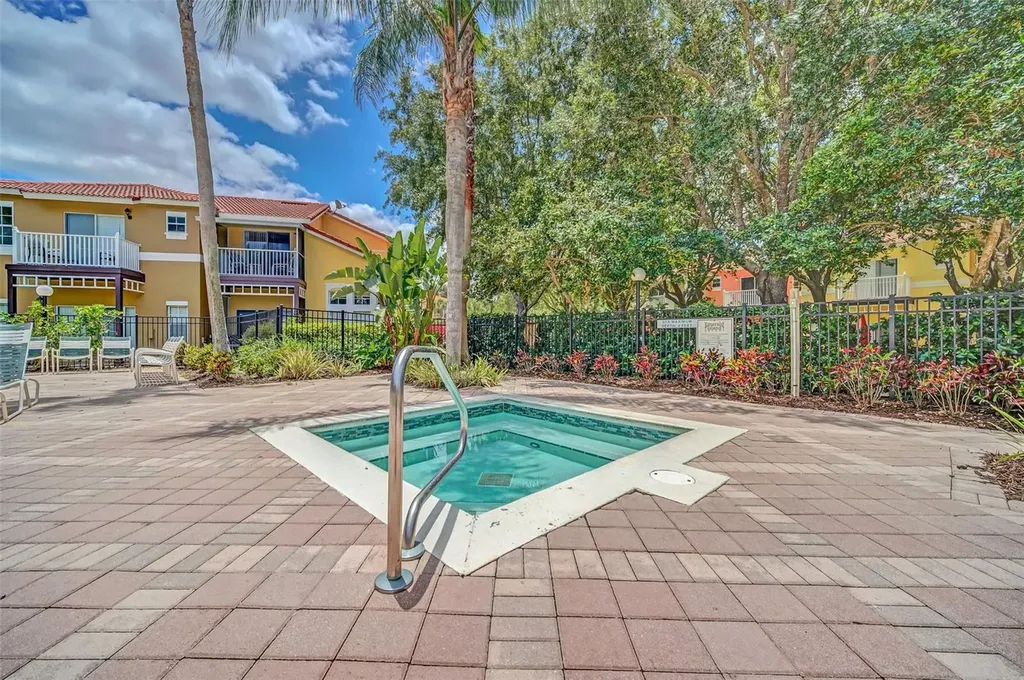 8622 La Isla Drive Kissimmee FL 34747