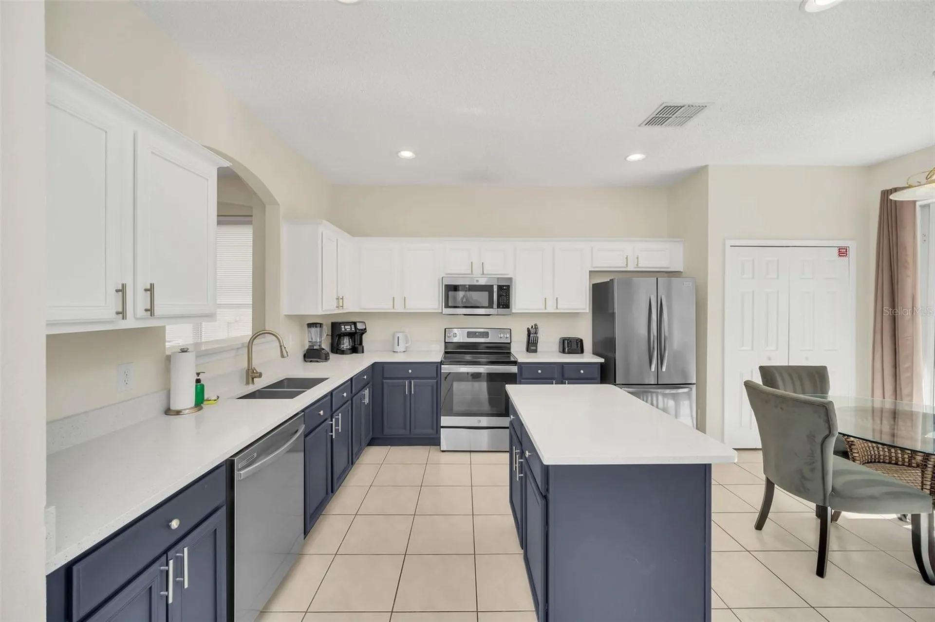 8622 La Isla Drive Kissimmee FL 34747