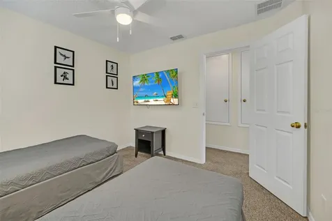 8622 La Isla Drive Kissimmee FL 34747