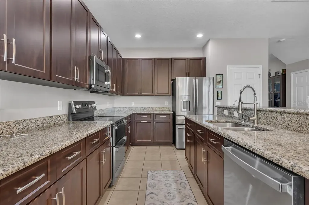 391 Cabello Drive Davenport FL 33837