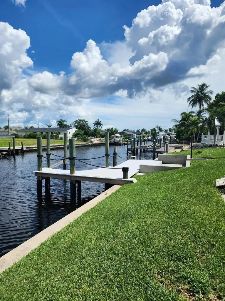5325 Cocoa Court Cape Coral FL 33904