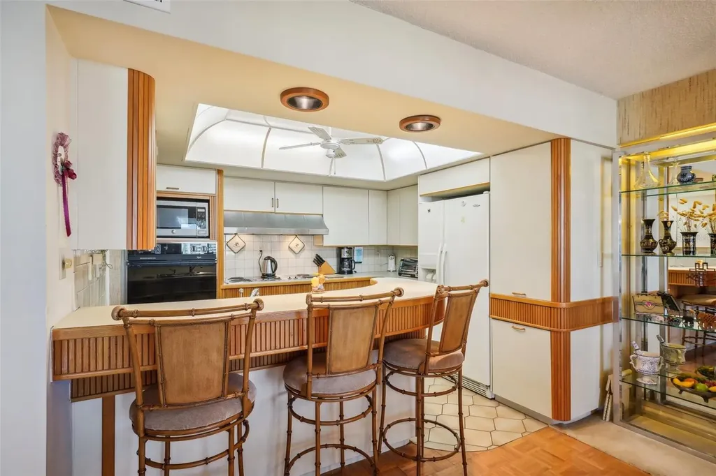 7400 Sun Island Drive S South Pasadena FL 33707