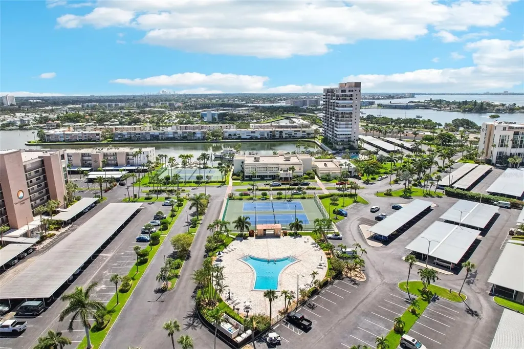 7400 Sun Island Drive S South Pasadena FL 33707