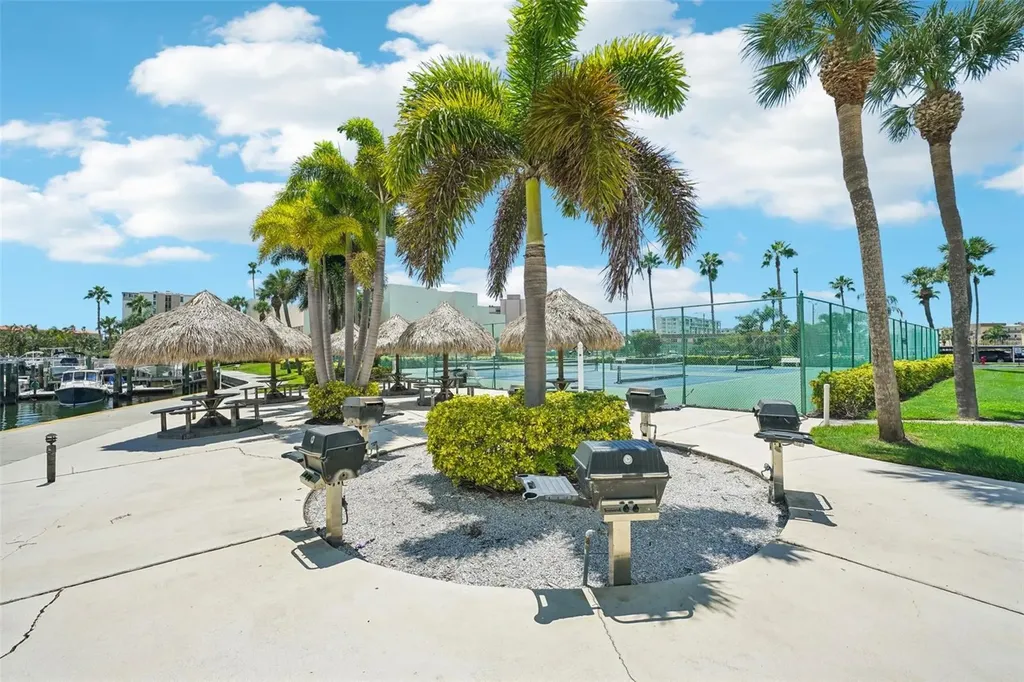 7400 Sun Island Drive S South Pasadena FL 33707