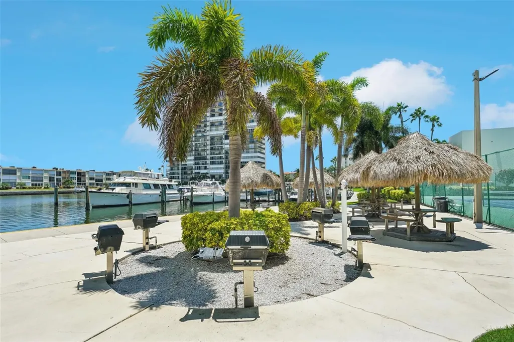 7400 Sun Island Drive S South Pasadena FL 33707