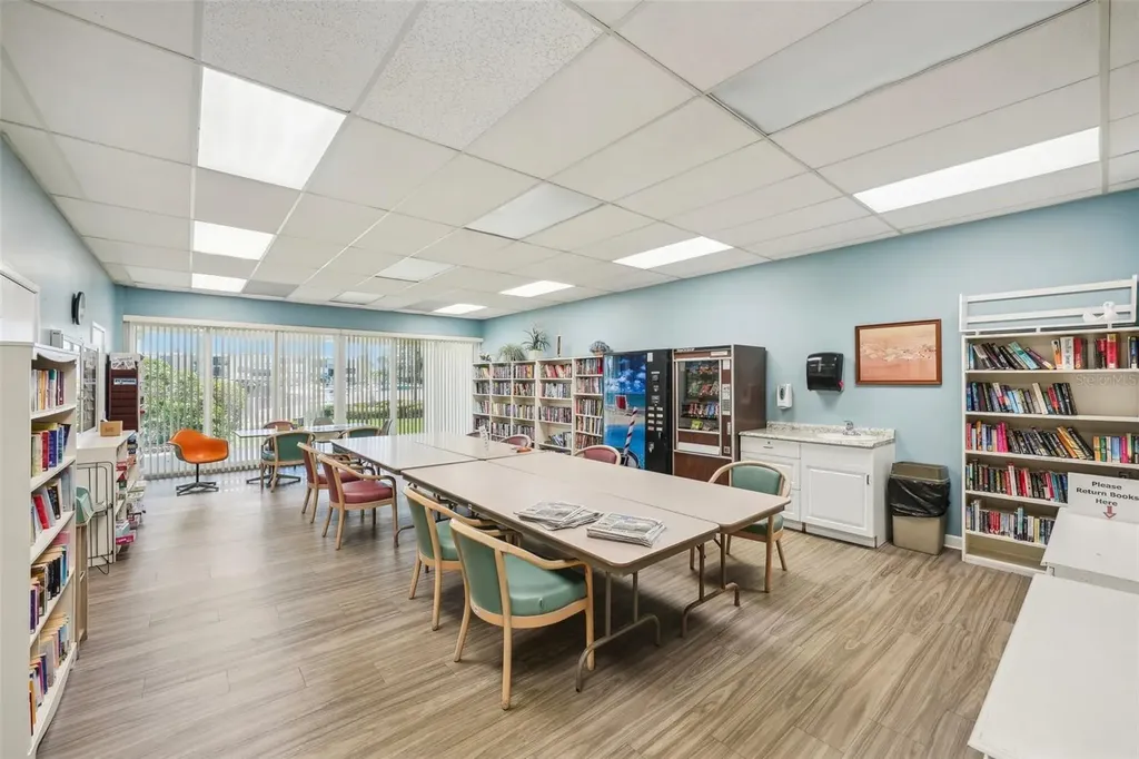 7400 Sun Island Drive S South Pasadena FL 33707