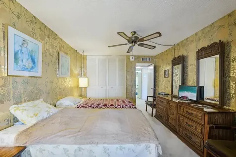 7400 Sun Island Drive S South Pasadena FL 33707