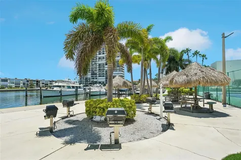 7400 Sun Island Drive S South Pasadena FL 33707
