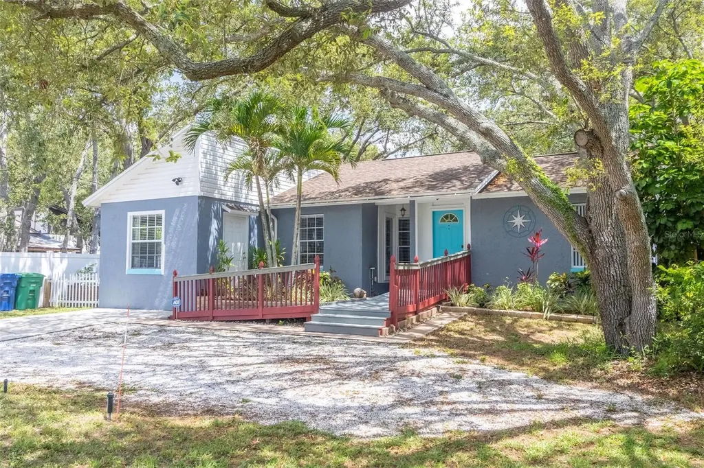 715 W 109th Avenue Tampa FL 33612