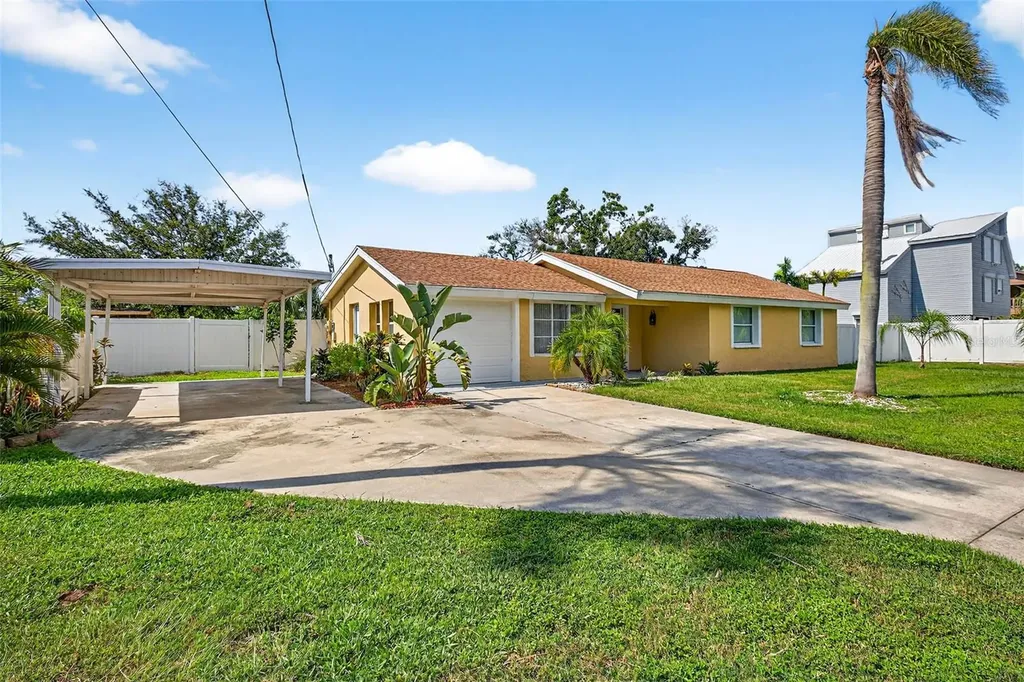 3225 W Shell Point Road Ruskin FL 33570