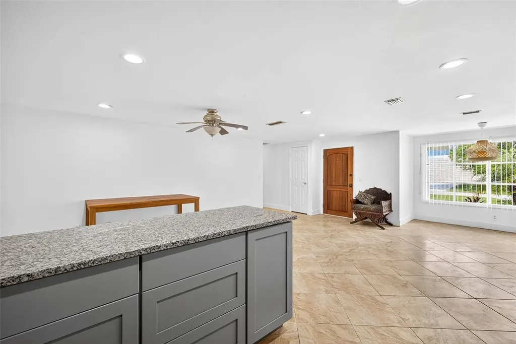 3225 W Shell Point Road Ruskin FL 33570