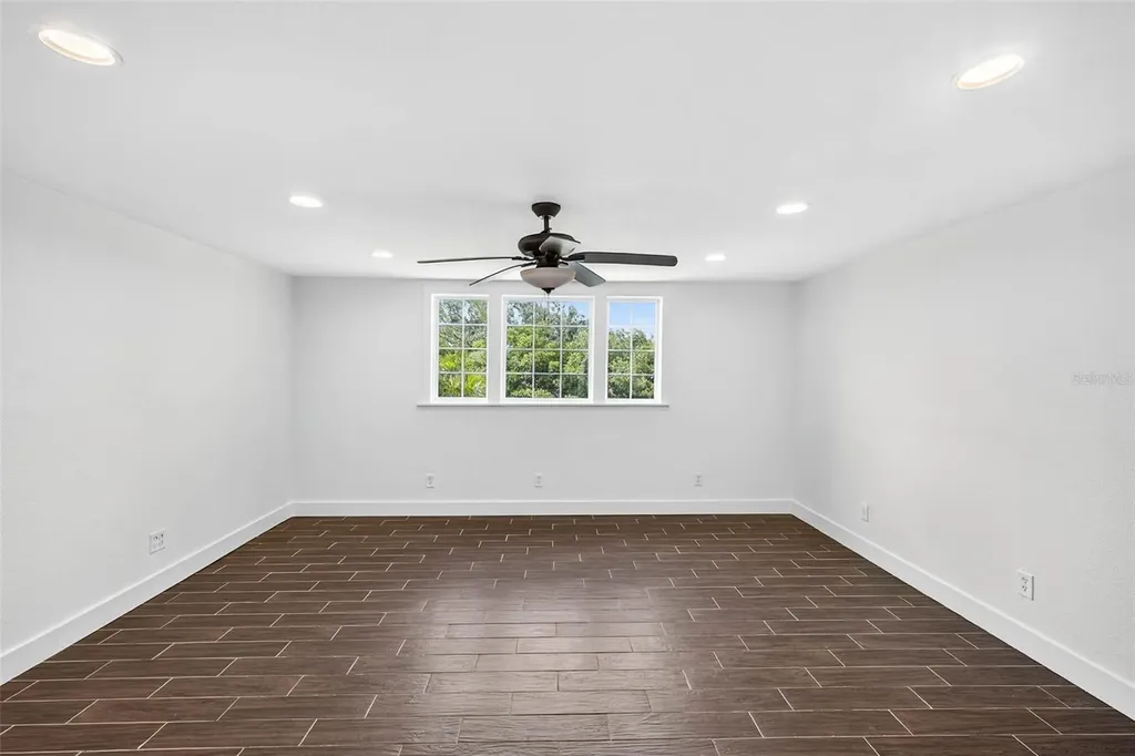 3225 W Shell Point Road Ruskin FL 33570