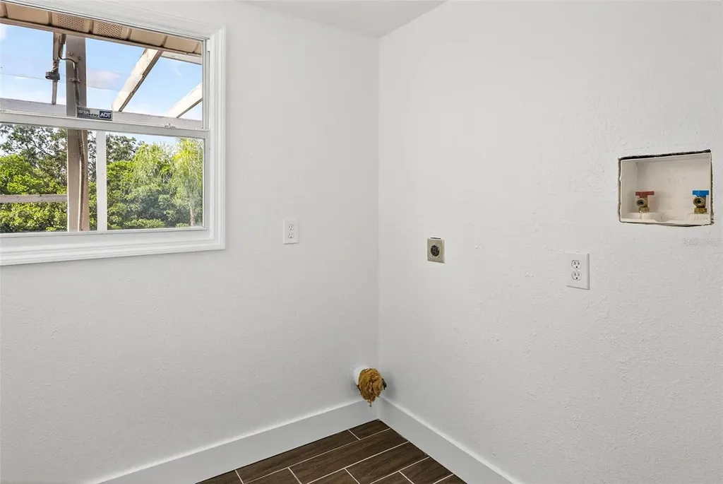 3225 W Shell Point Road Ruskin FL 33570