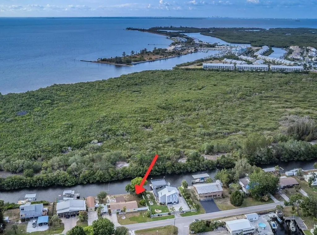3225 W Shell Point Road Ruskin FL 33570