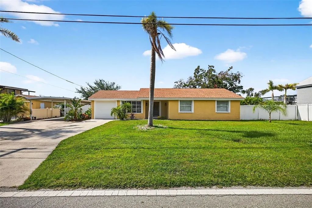 3225 W Shell Point Road Ruskin FL 33570