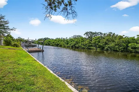3225 W Shell Point Road Ruskin FL 33570