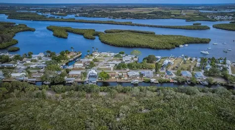 3225 W Shell Point Road Ruskin FL 33570
