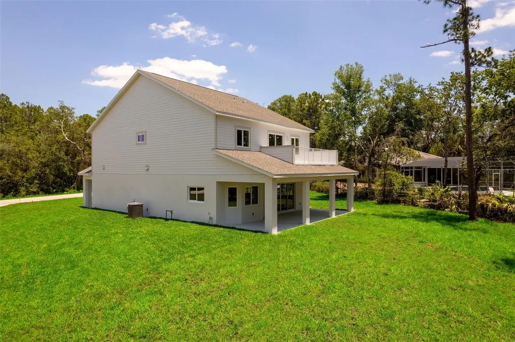 300 Mitnik Drive Deltona FL 32738