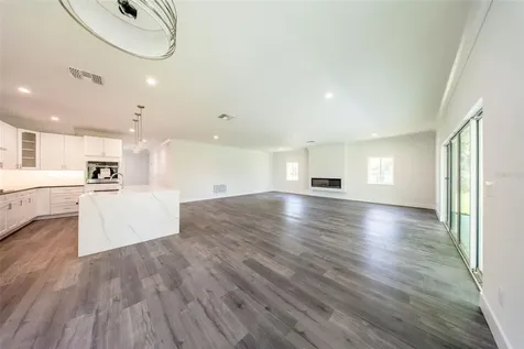 300 Mitnik Drive Deltona FL 32738