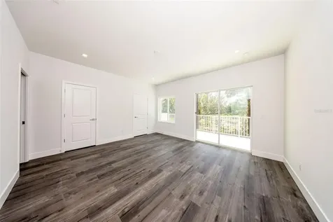 300 Mitnik Drive Deltona FL 32738