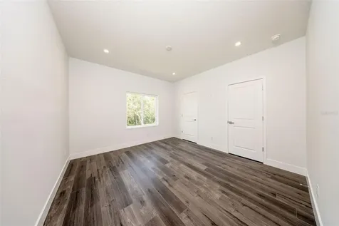 300 Mitnik Drive Deltona FL 32738