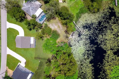 300 Mitnik Drive Deltona FL 32738