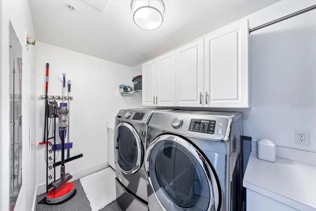 2104 W 1st Street Fort Myers FL 33901