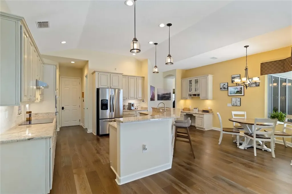 4958 Gardiners Bay Circle Sarasota FL 34238