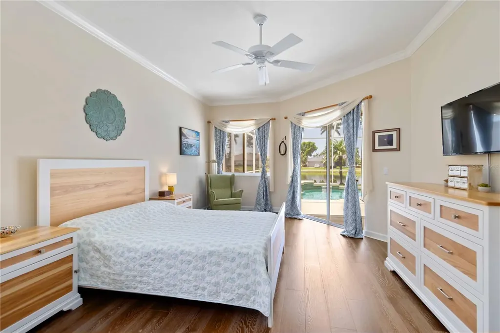 4958 Gardiners Bay Circle Sarasota FL 34238