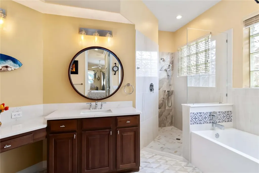4958 Gardiners Bay Circle Sarasota FL 34238
