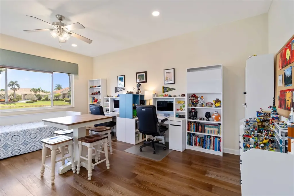 4958 Gardiners Bay Circle Sarasota FL 34238