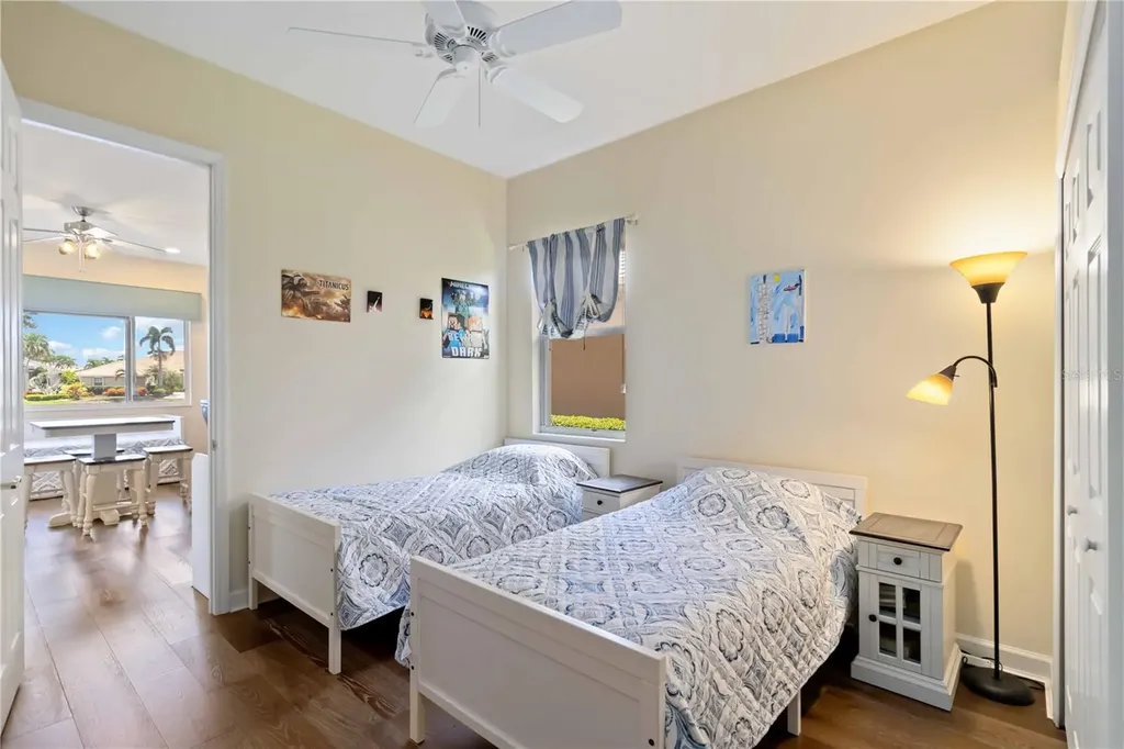 4958 Gardiners Bay Circle Sarasota FL 34238