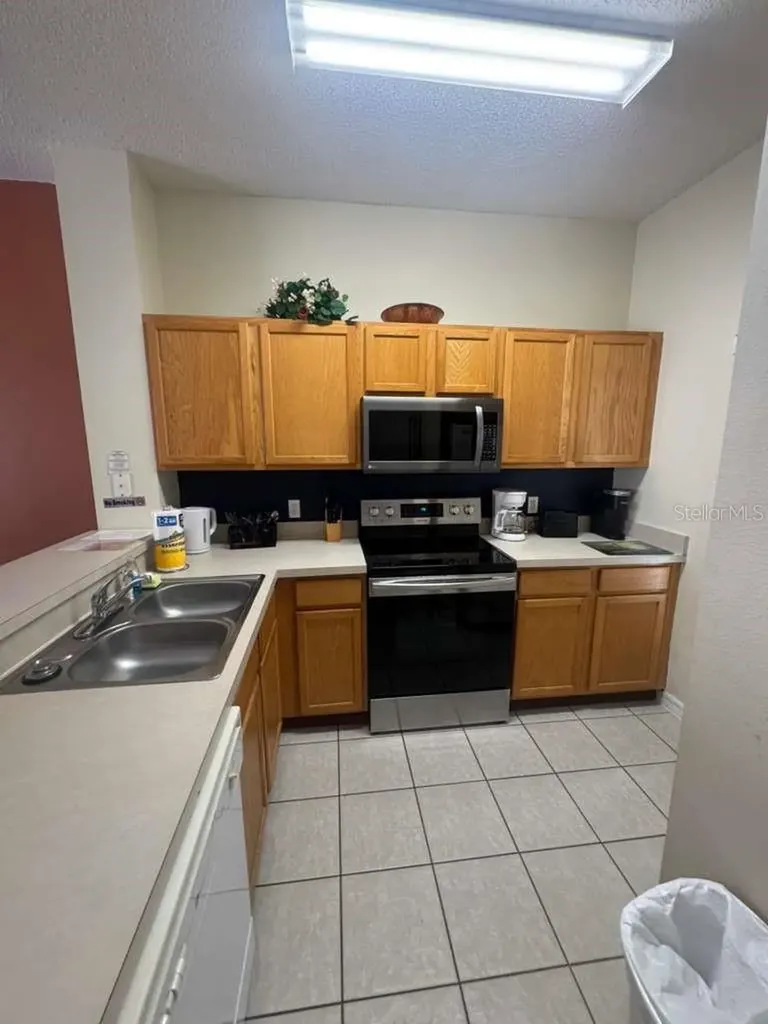 4778 Vero Beach Place Kissimmee FL 34746