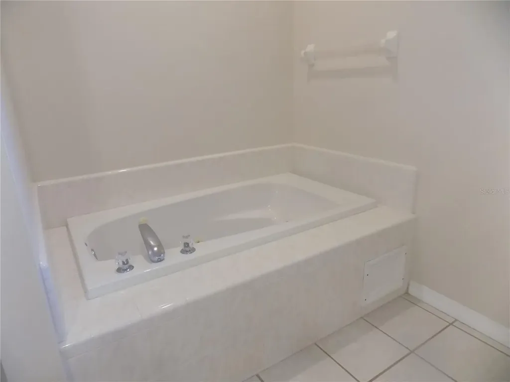11903 NW 9th Road Gainesville FL 32606
