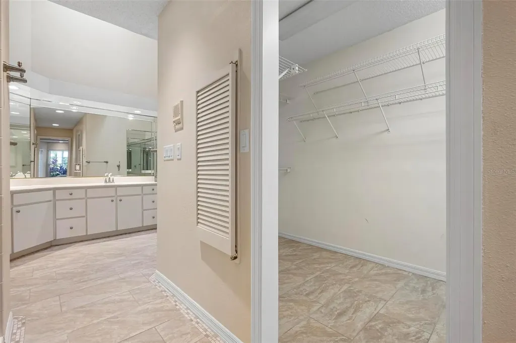 4472 Calle Serena Sarasota FL 34238