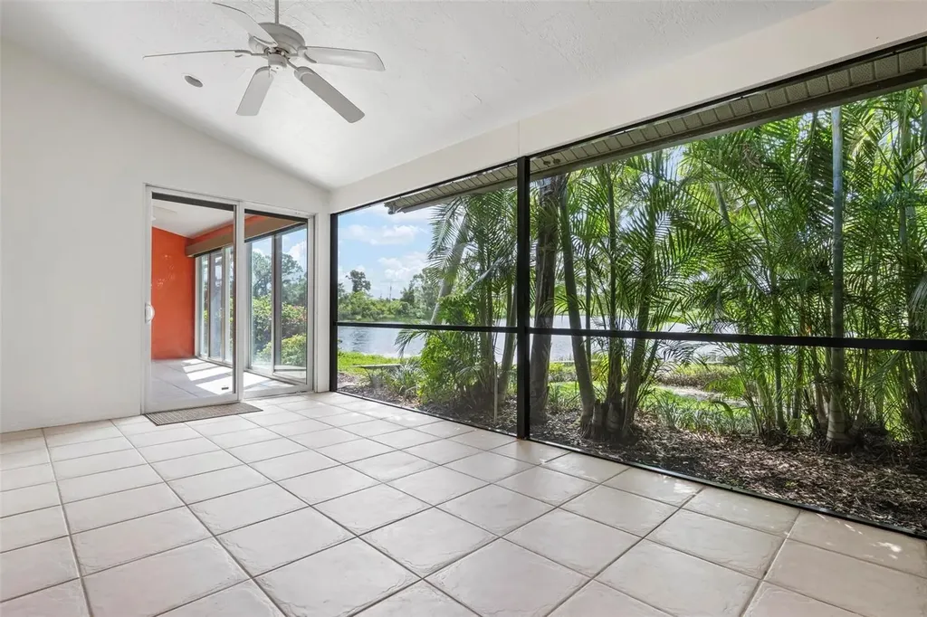 4472 Calle Serena Sarasota FL 34238