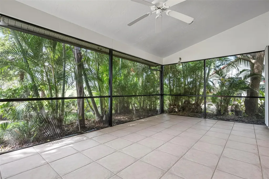 4472 Calle Serena Sarasota FL 34238