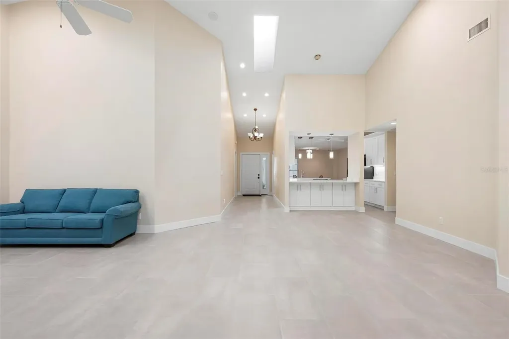 4472 Calle Serena Sarasota FL 34238