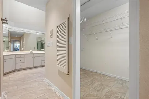 4472 Calle Serena Sarasota FL 34238