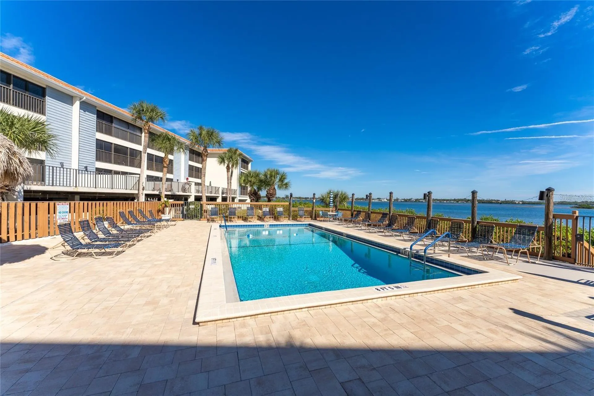 1591 Beach Road Englewood FL 34223