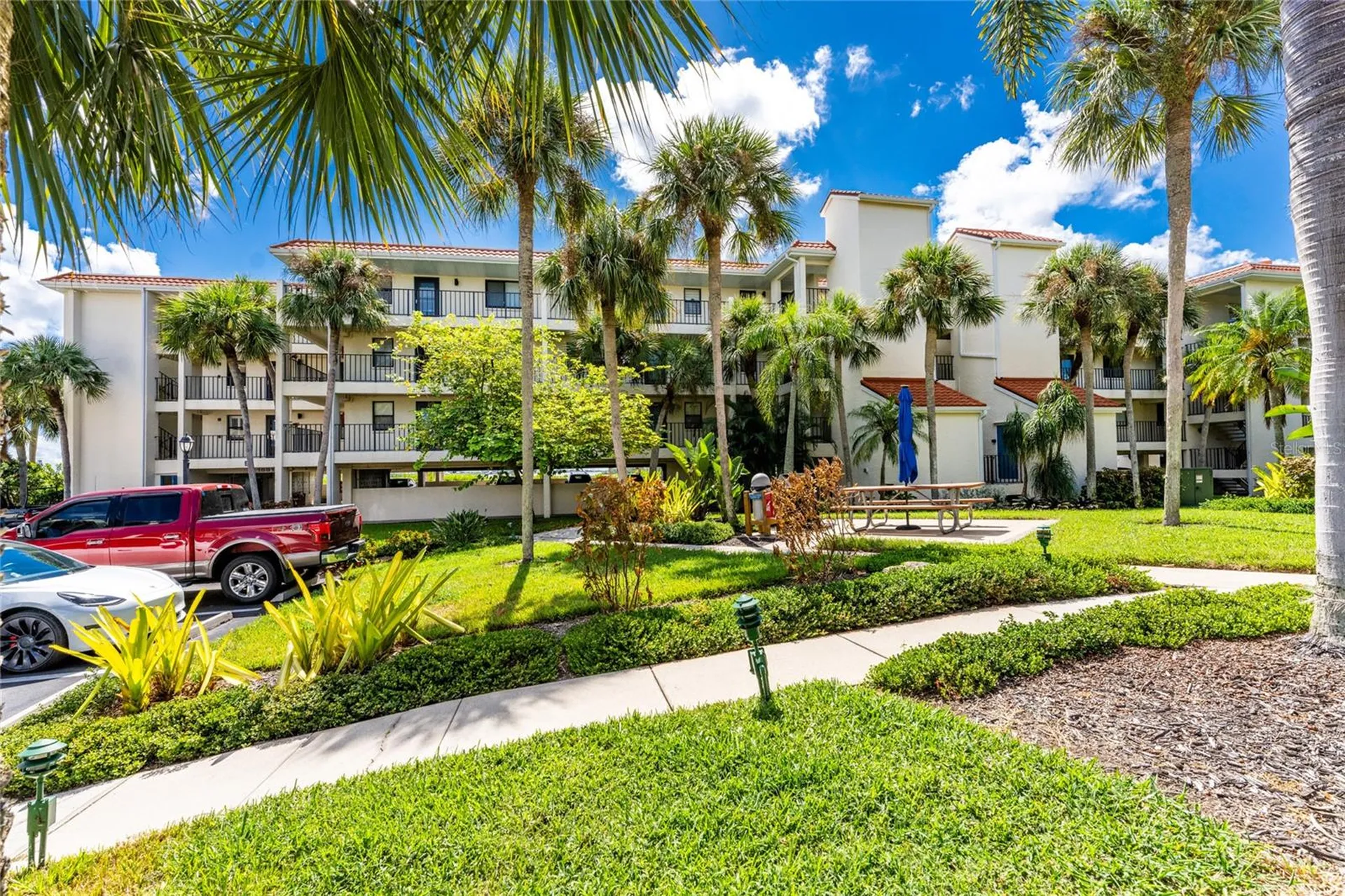 1591 Beach Road Englewood FL 34223